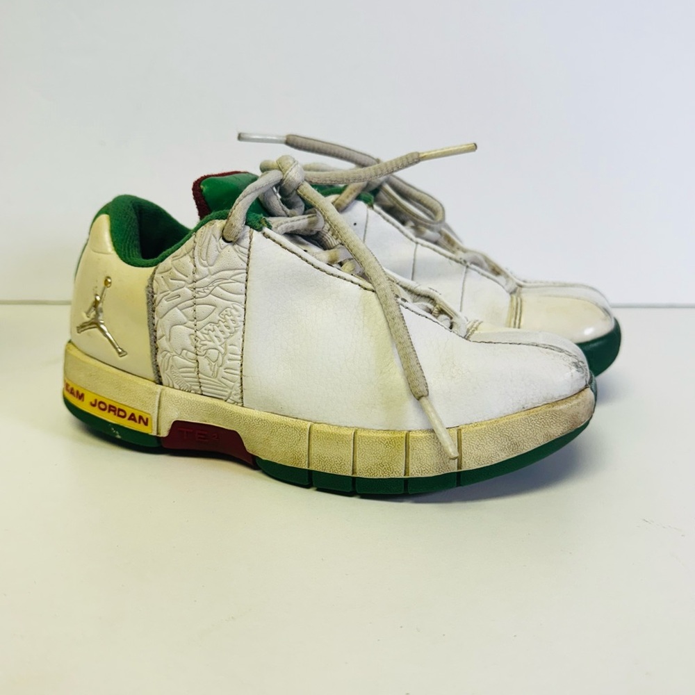 Kids Jordan Team Elite  Low green and white Size 11C-  310088-138
